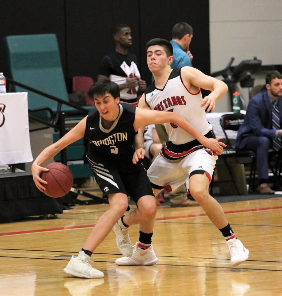 Mustangs Fall in Semi-Final 69-58