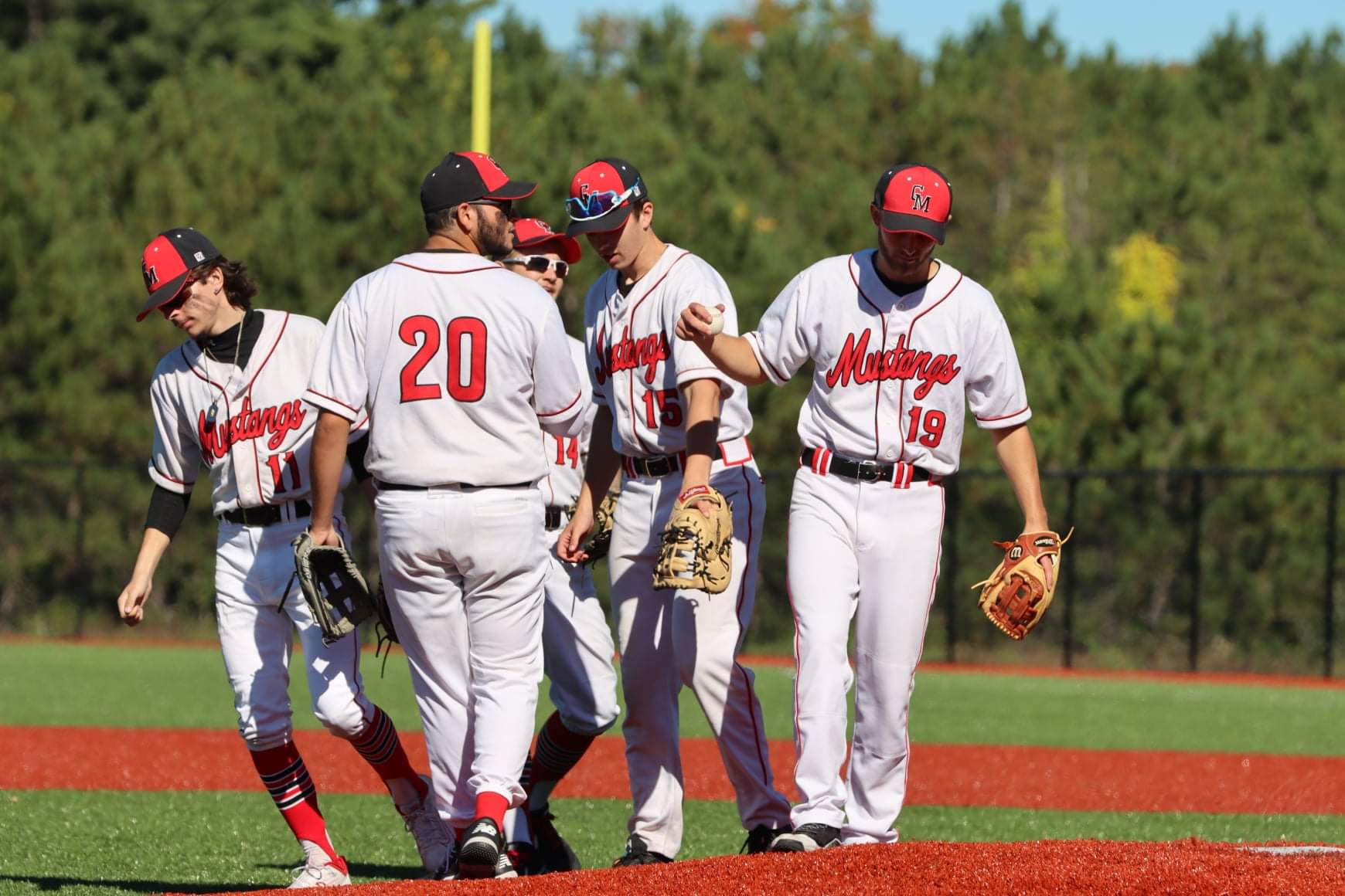 Mustangs sweep Dartmouth in NECBA opener