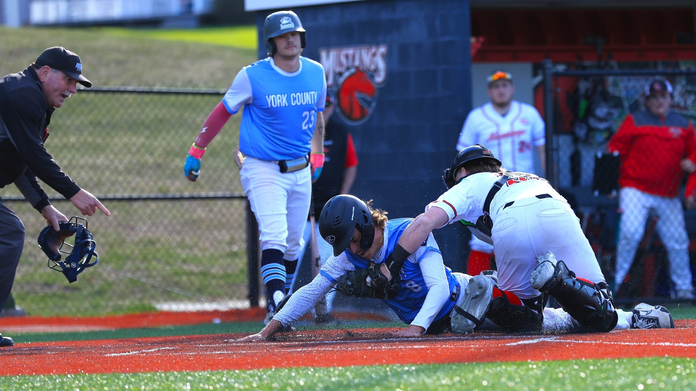 Mustangs Outlast Hawks, Advance to Championship Game