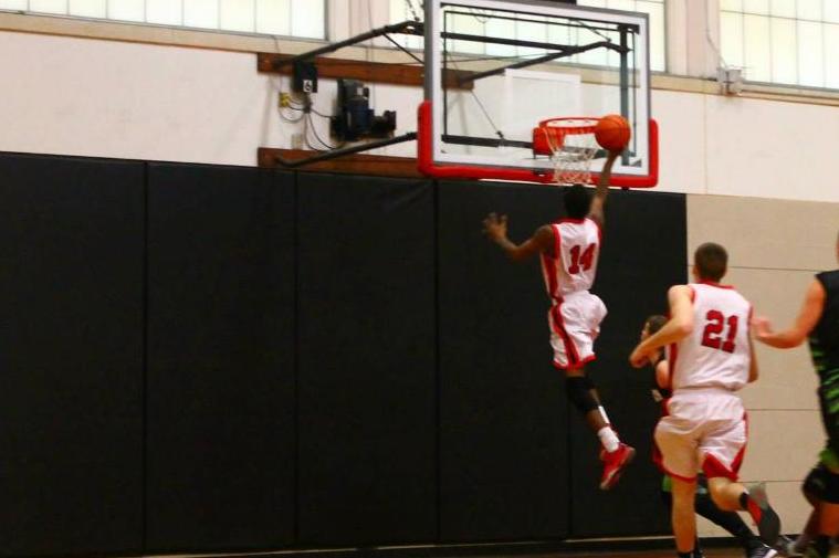 Mustangs escape UMPI