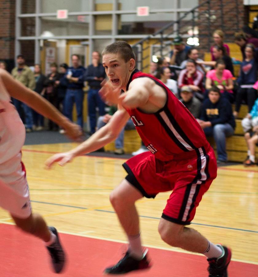 Men's Basketball Suffers Loss to Dean College