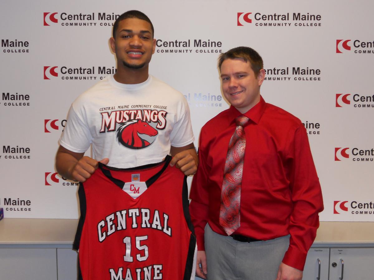 Mustangs Add Puerto Rican Guard
