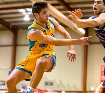 Mustangs secure Australian forward