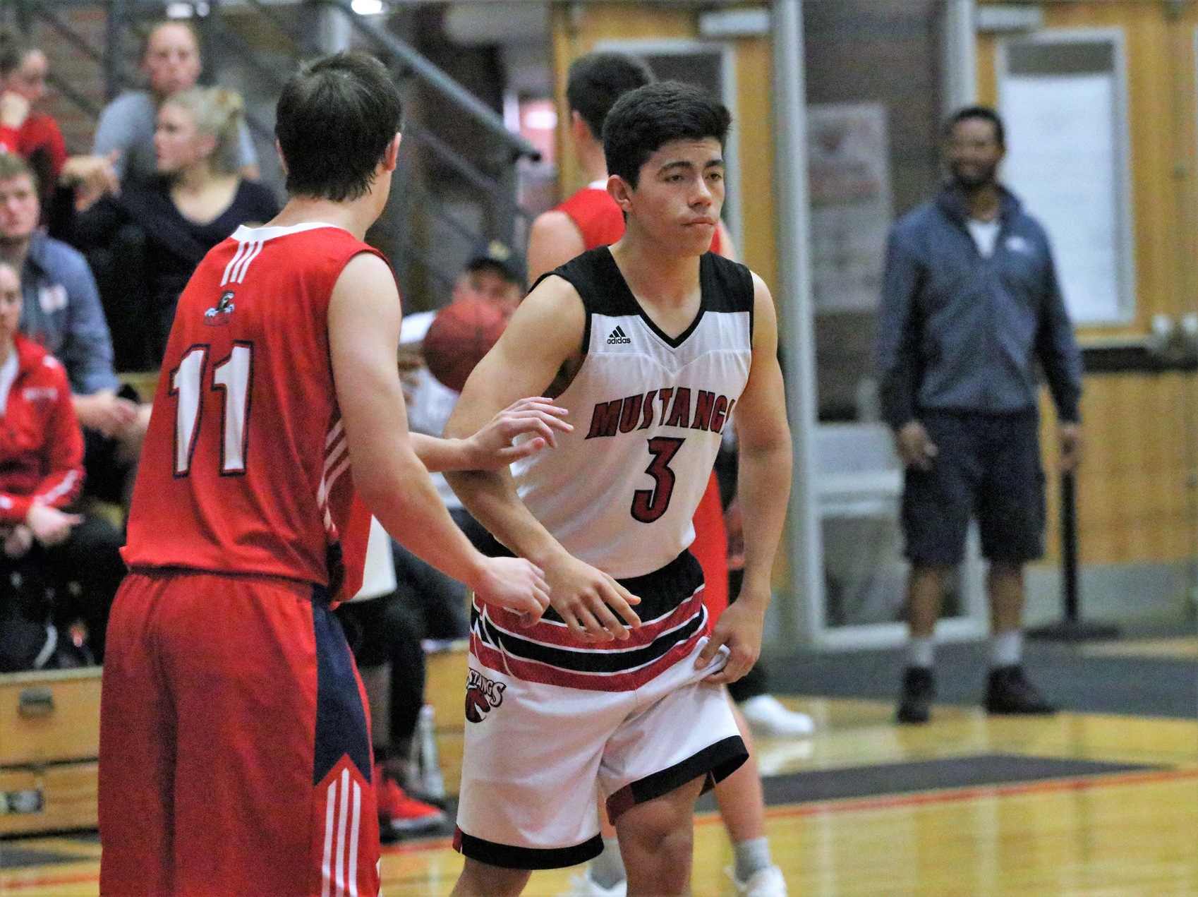 Mustangs Rebound with a 69-57 Win Over Bobcats
