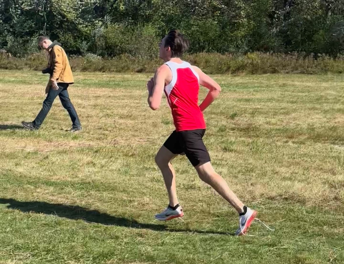 Multiple Runners Hit Personal Bests for Cross Country