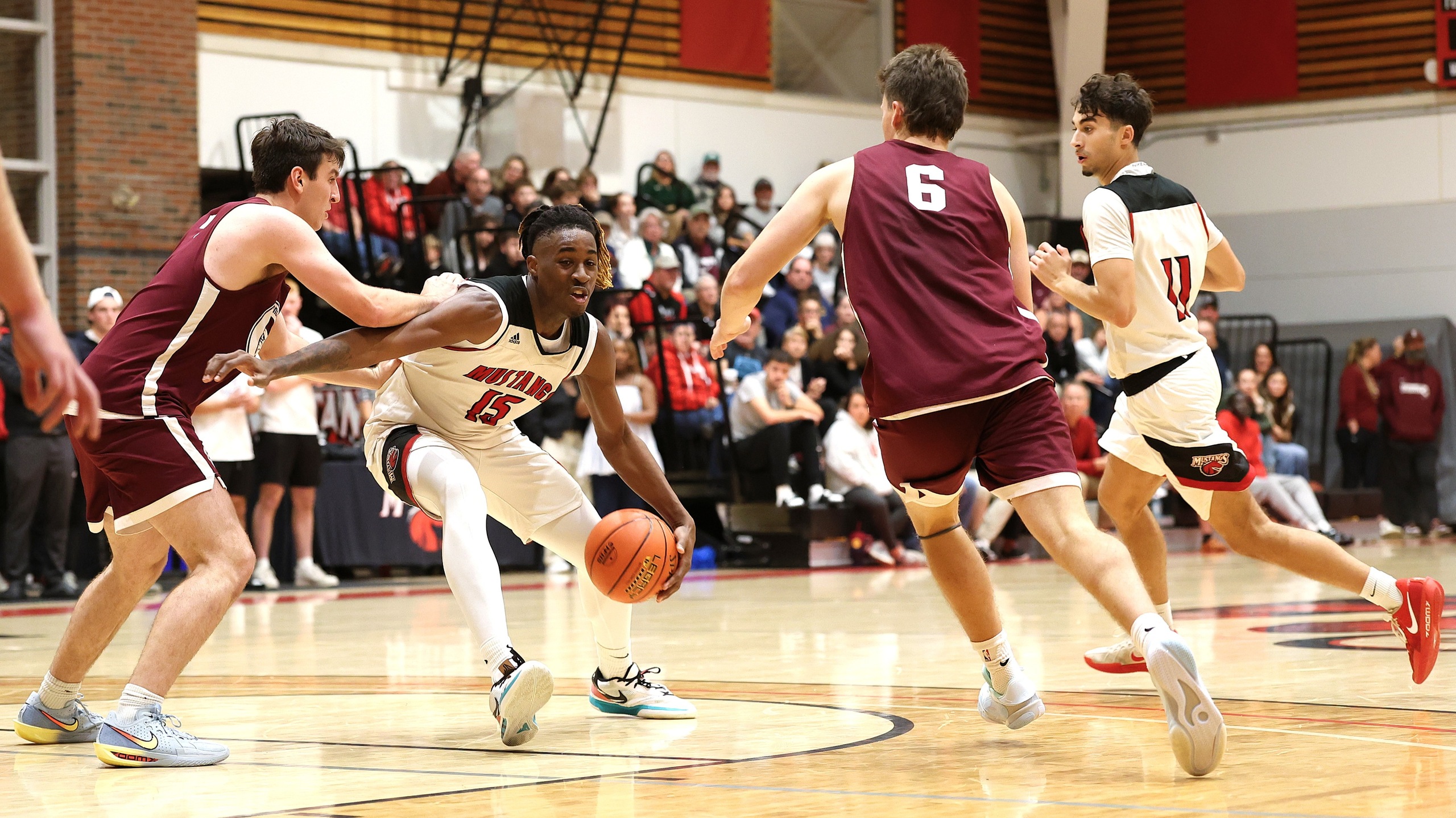 Men&rsquo;s Basketball takes UMaine-Farmington to the Wire