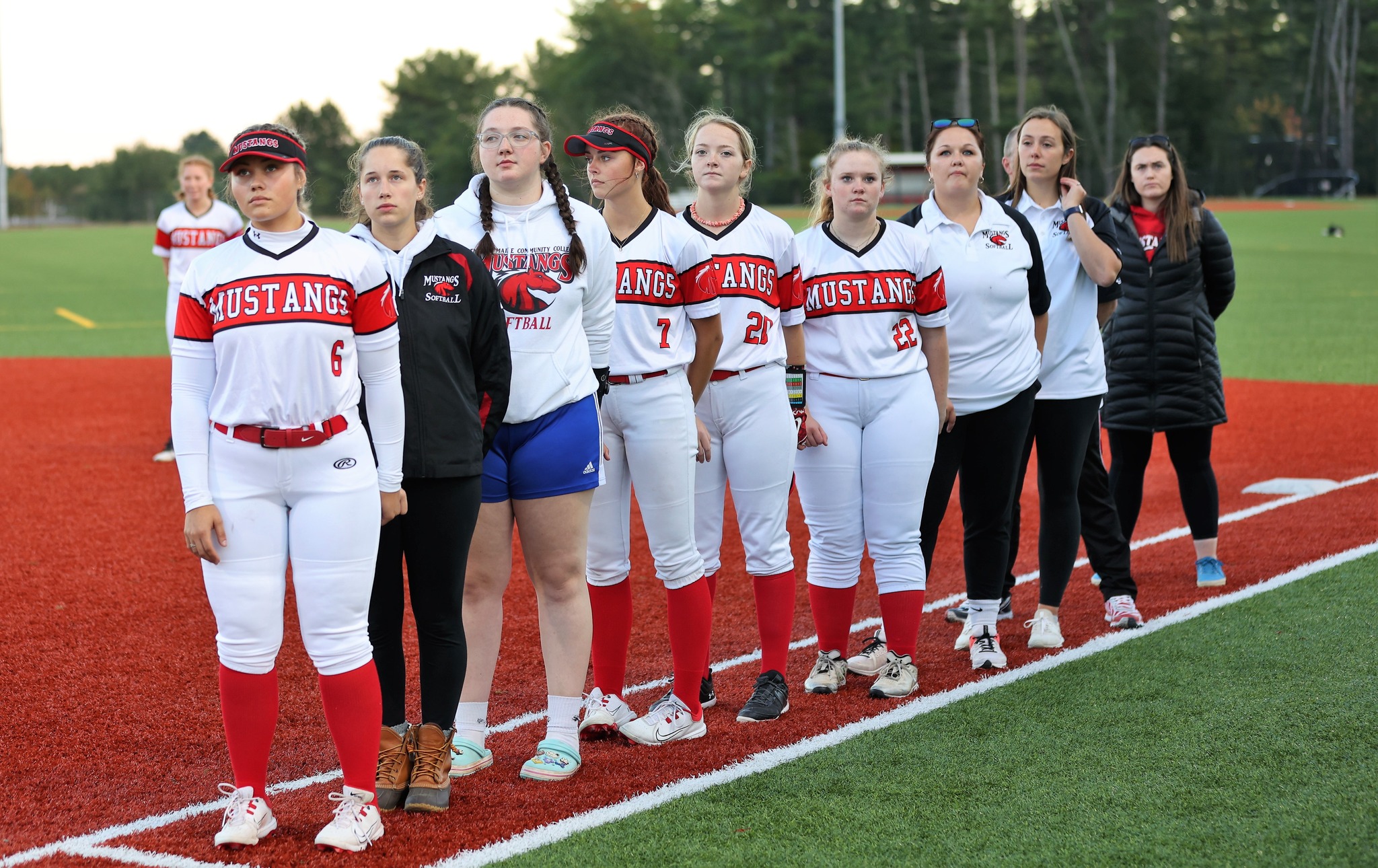 Mustangs Top Terriers