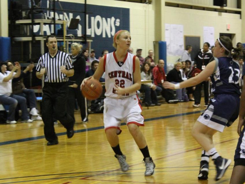Lady Mustangs End with Win