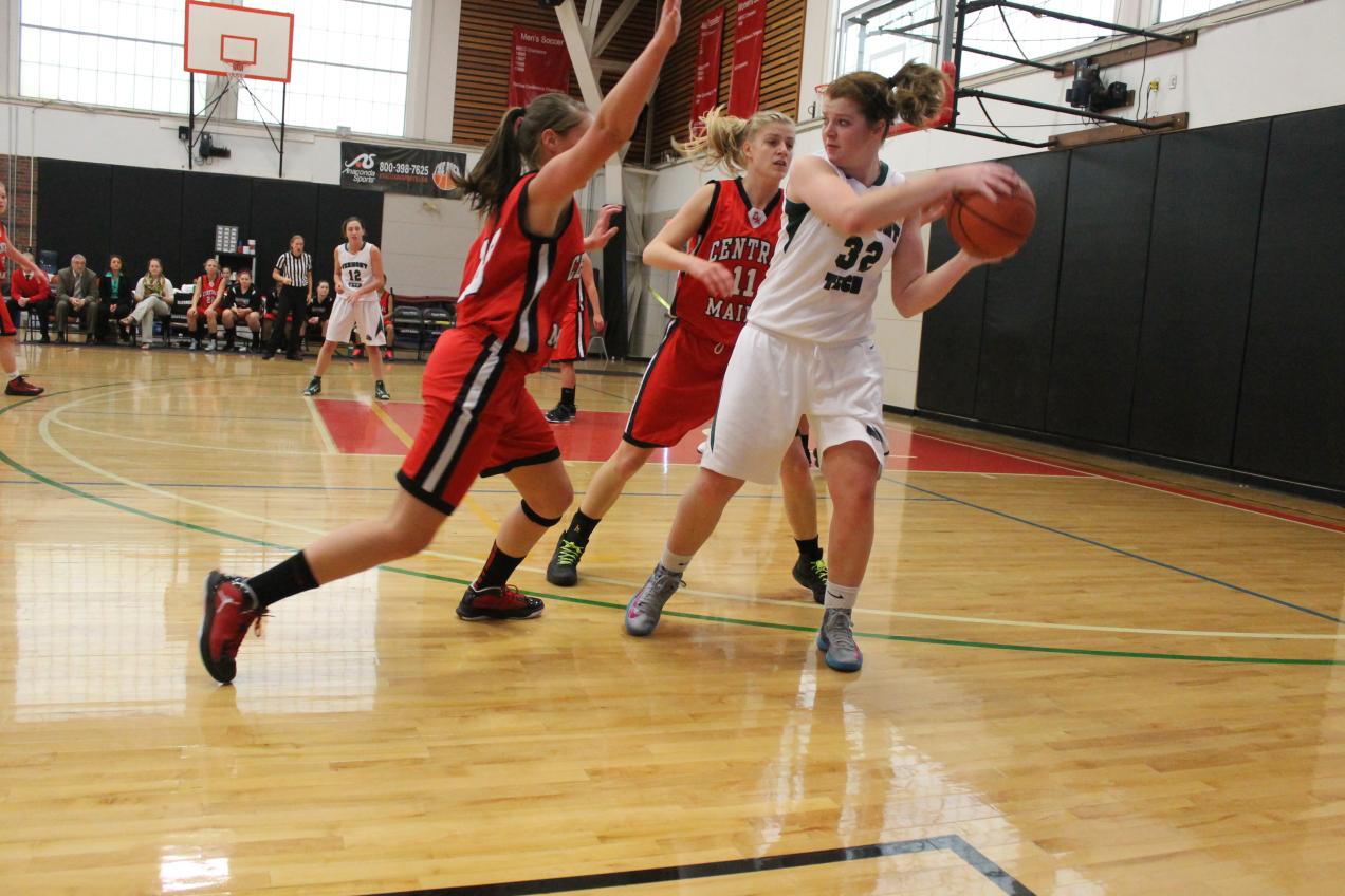 Women's Basketball blows by the Knights of VTC.