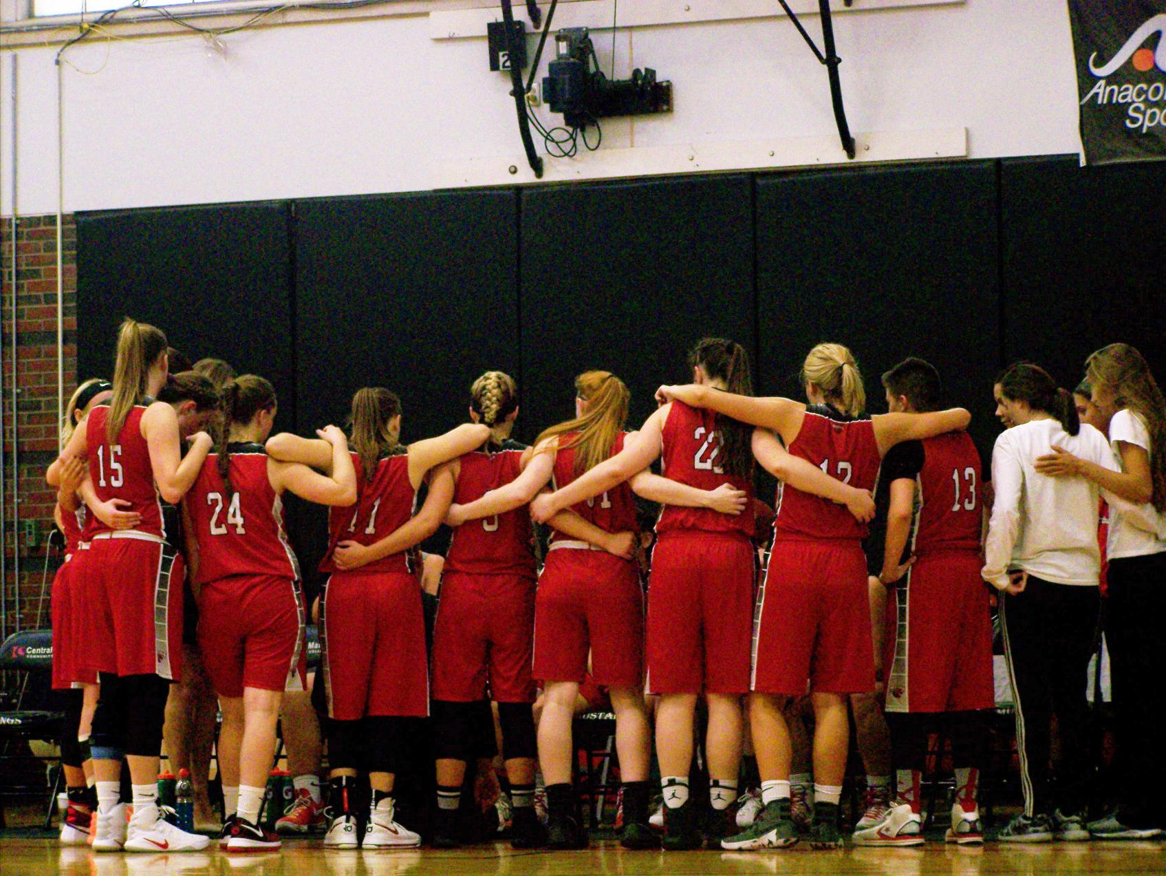 Women's Basketball sweeps Can-Am Tournament