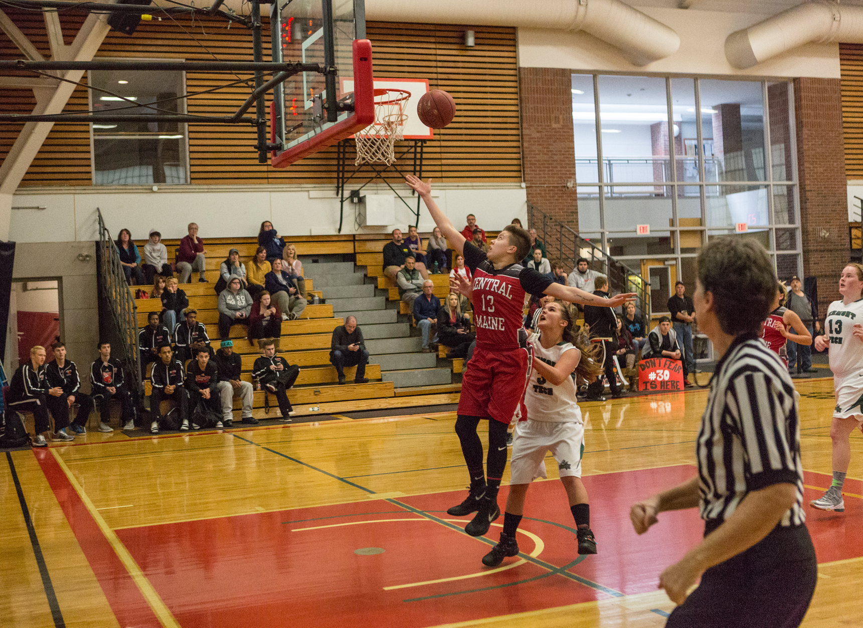 Lady Mustangs shake off sluggish start, cage Owls