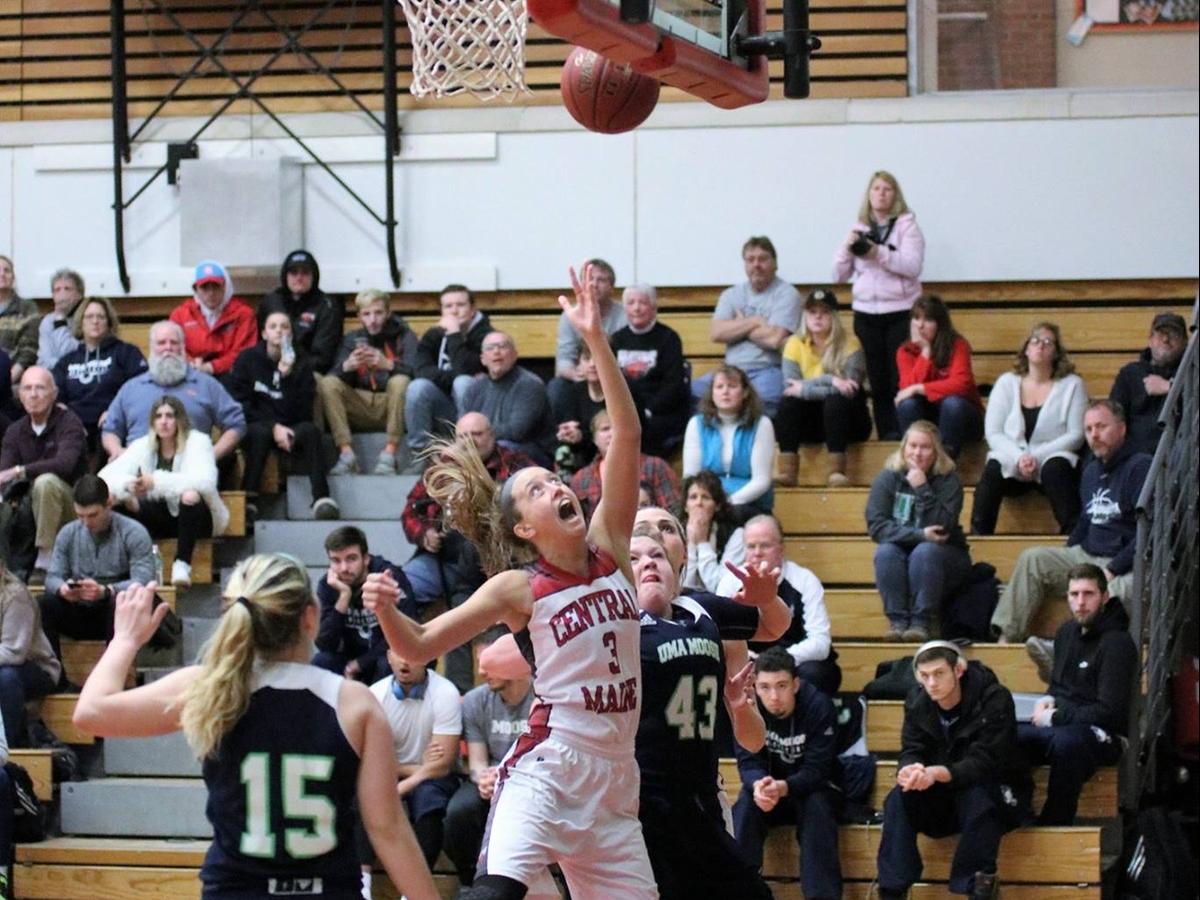 Lady Mustangs rout SMCC, undefeated in YSCC for 2nd straight year