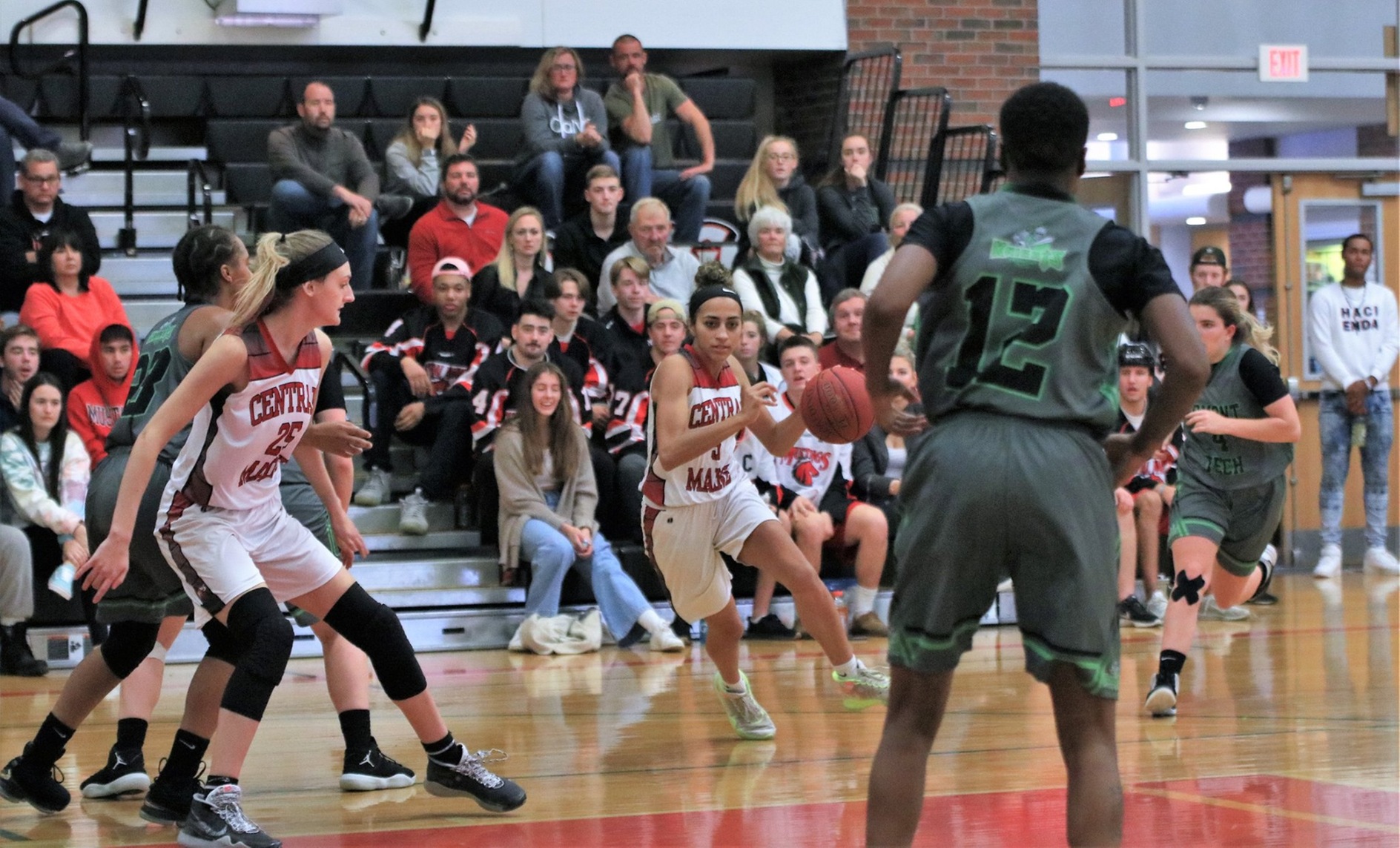 Lady Mustangs tag Moose