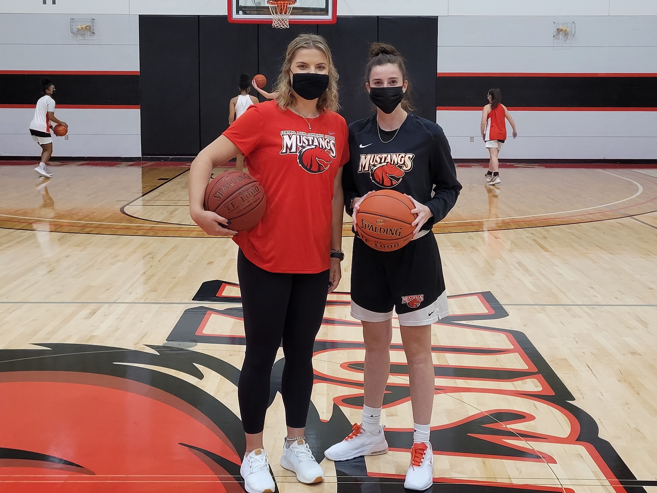Women's Basketball adds assistant coaches