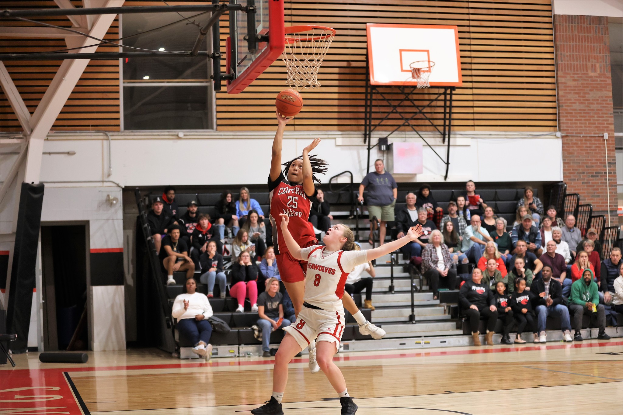 Women's Basketball overcomes cold shooting, sweeps Can-Am