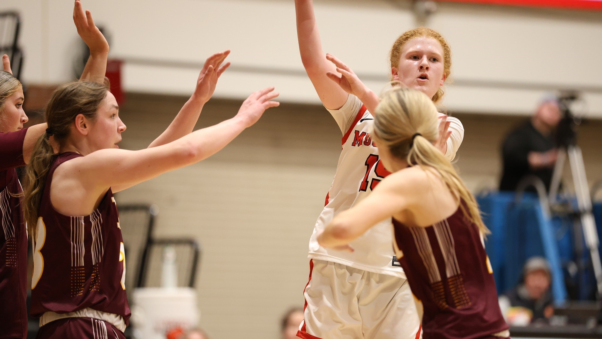 Four Players With Double-Doubles in Win vs NHTI
