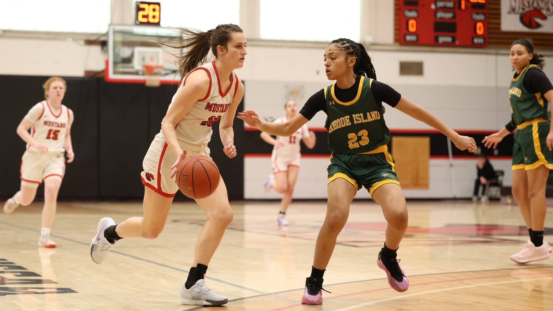Women&rsquo;s Basketball Makes Statement in Win vs CCRI