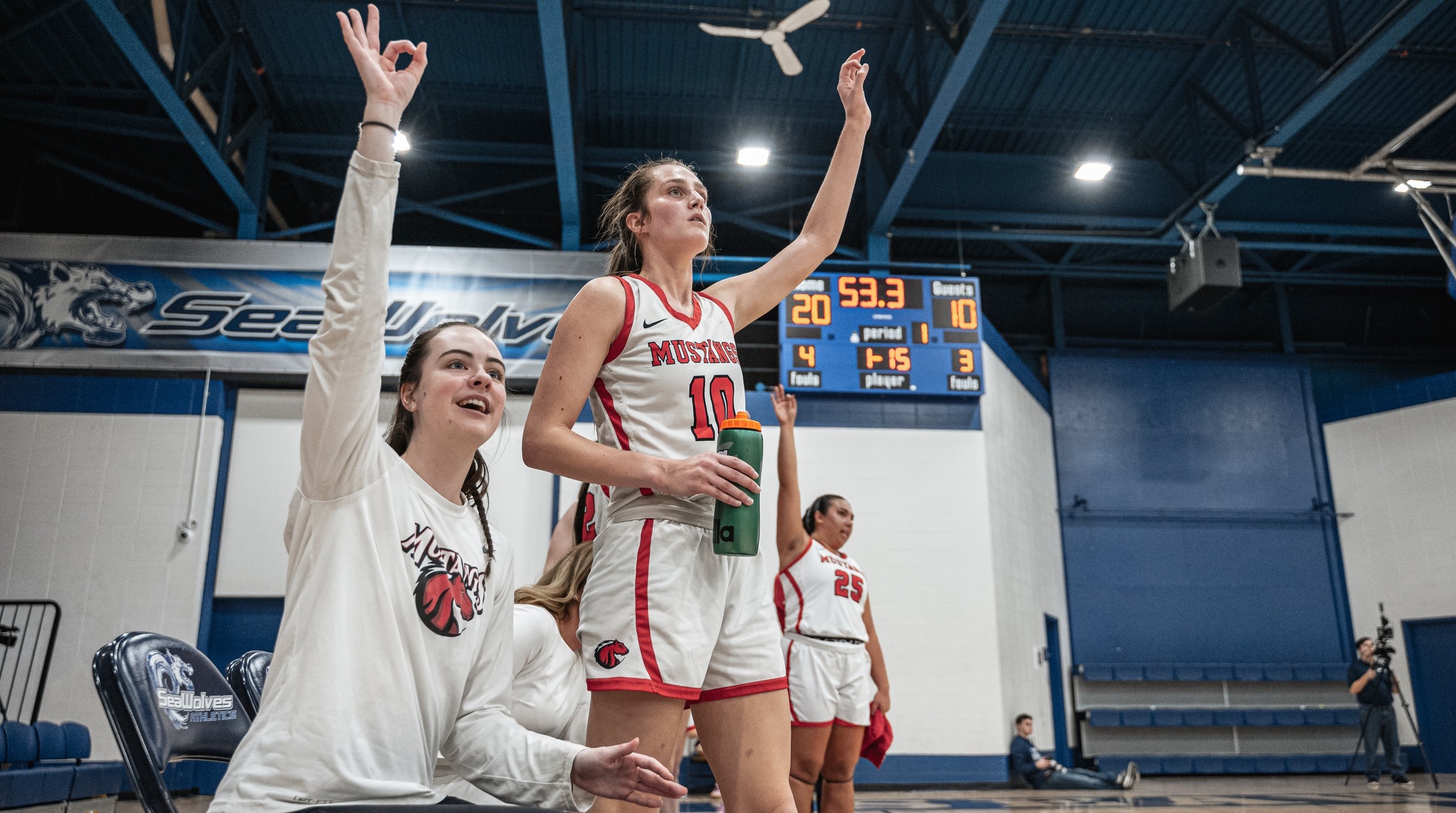 Mustangs Power Past Paul Smith&rsquo;s in Semifinals