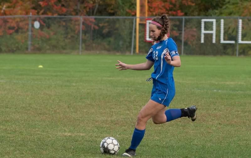Women's Soccer nabs Oak Hill forward
