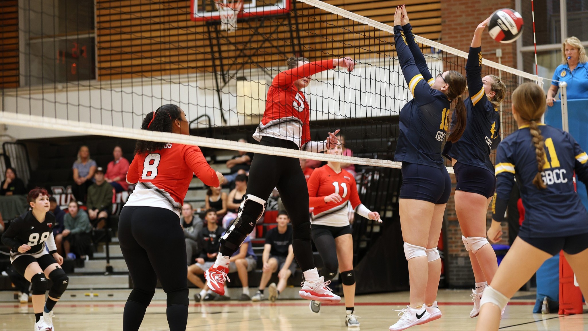 Mustangs Gallop Past Herons for Second Straight Win
