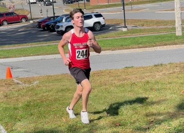 Cross Country Has Fast Outing at Thomas
